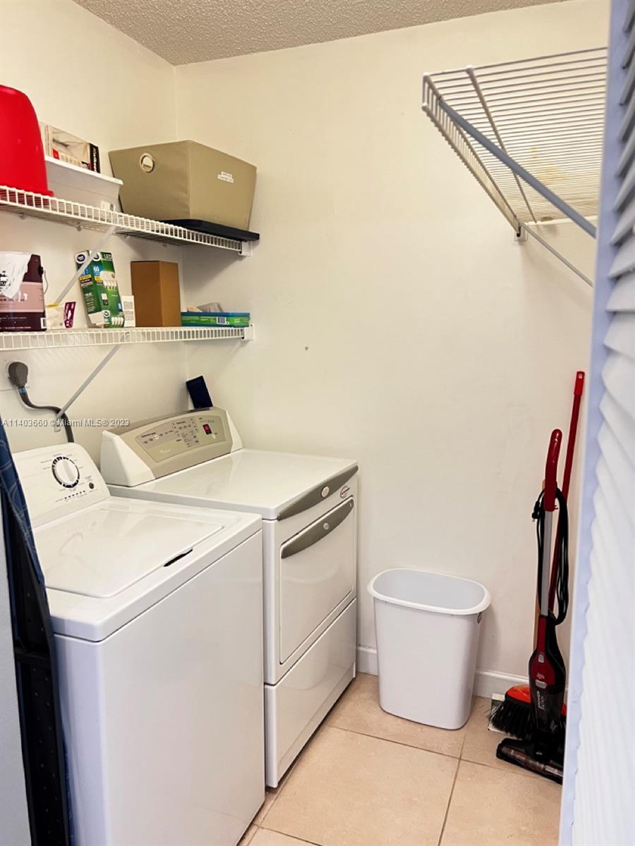 19501 E Country Club Dr Unit: 9404