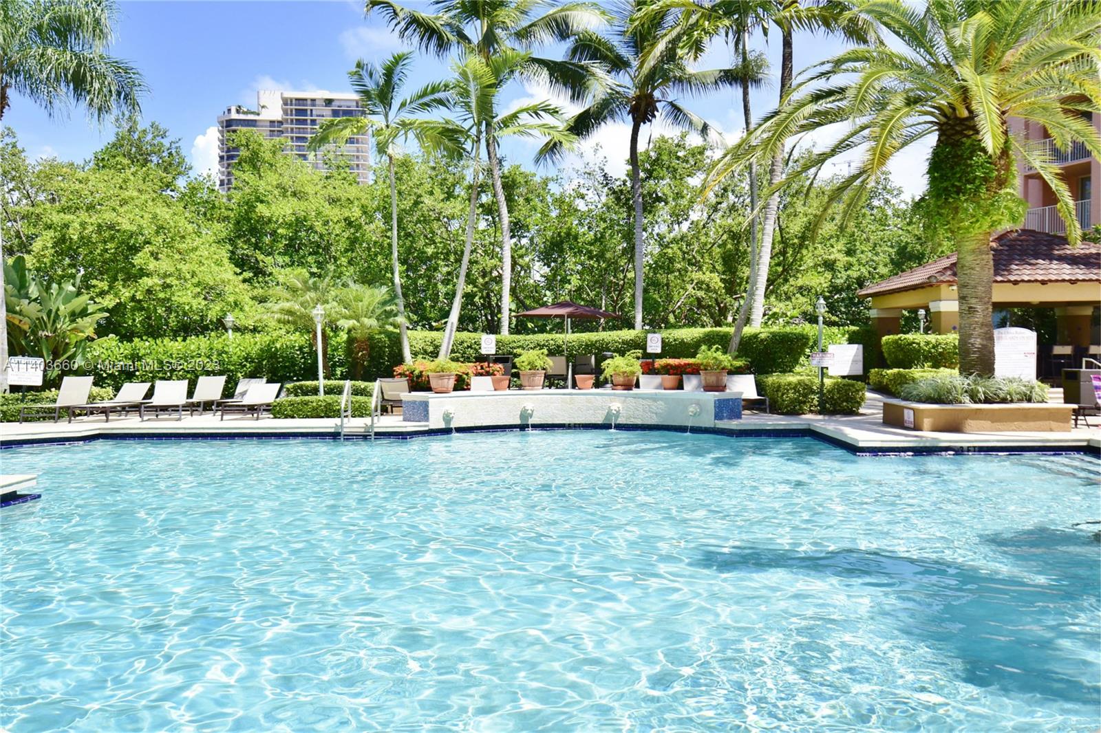 19501 E Country Club Dr Unit: 9404