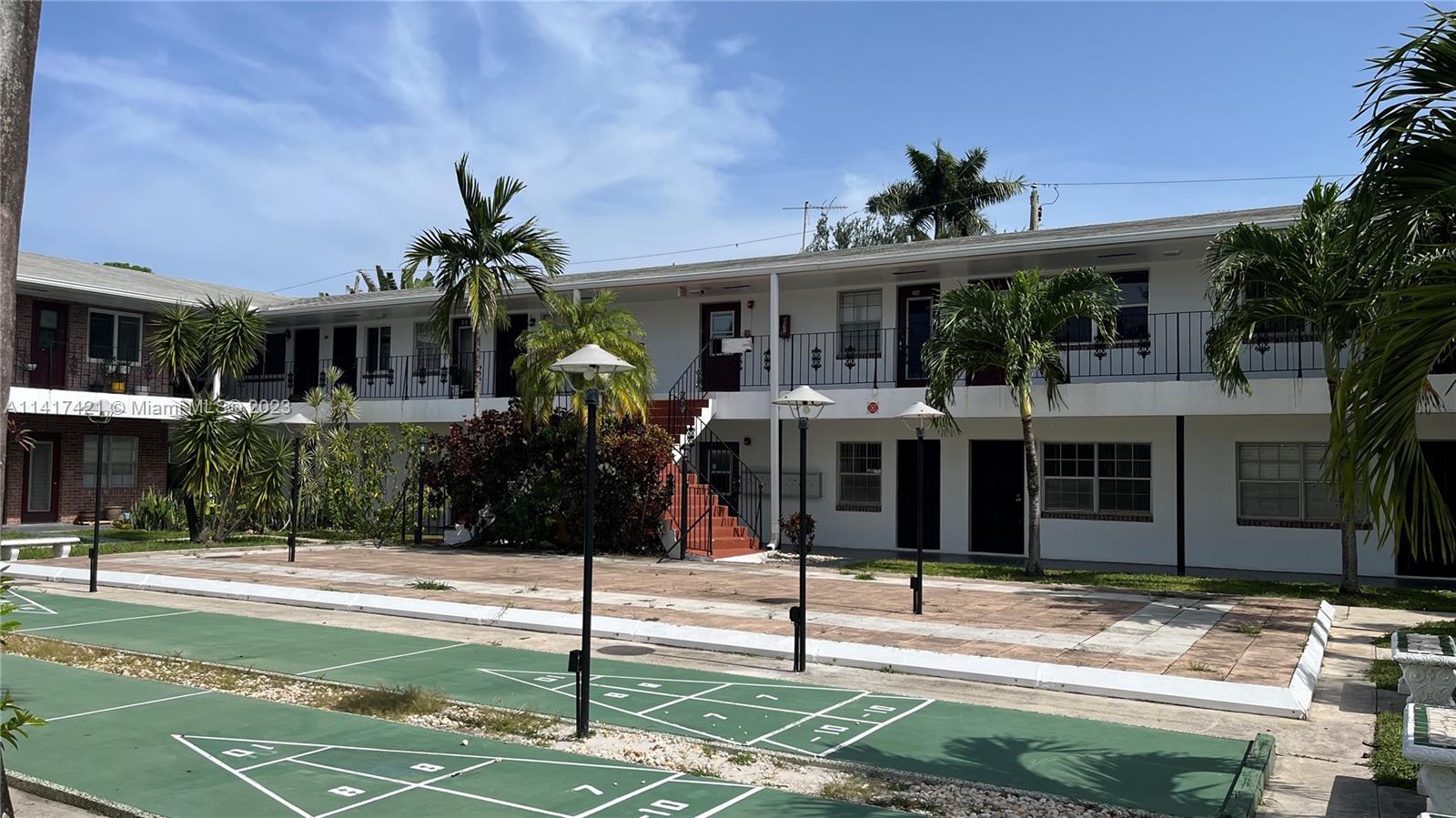 1050 Atlantic Shores Blvd Unit: 205