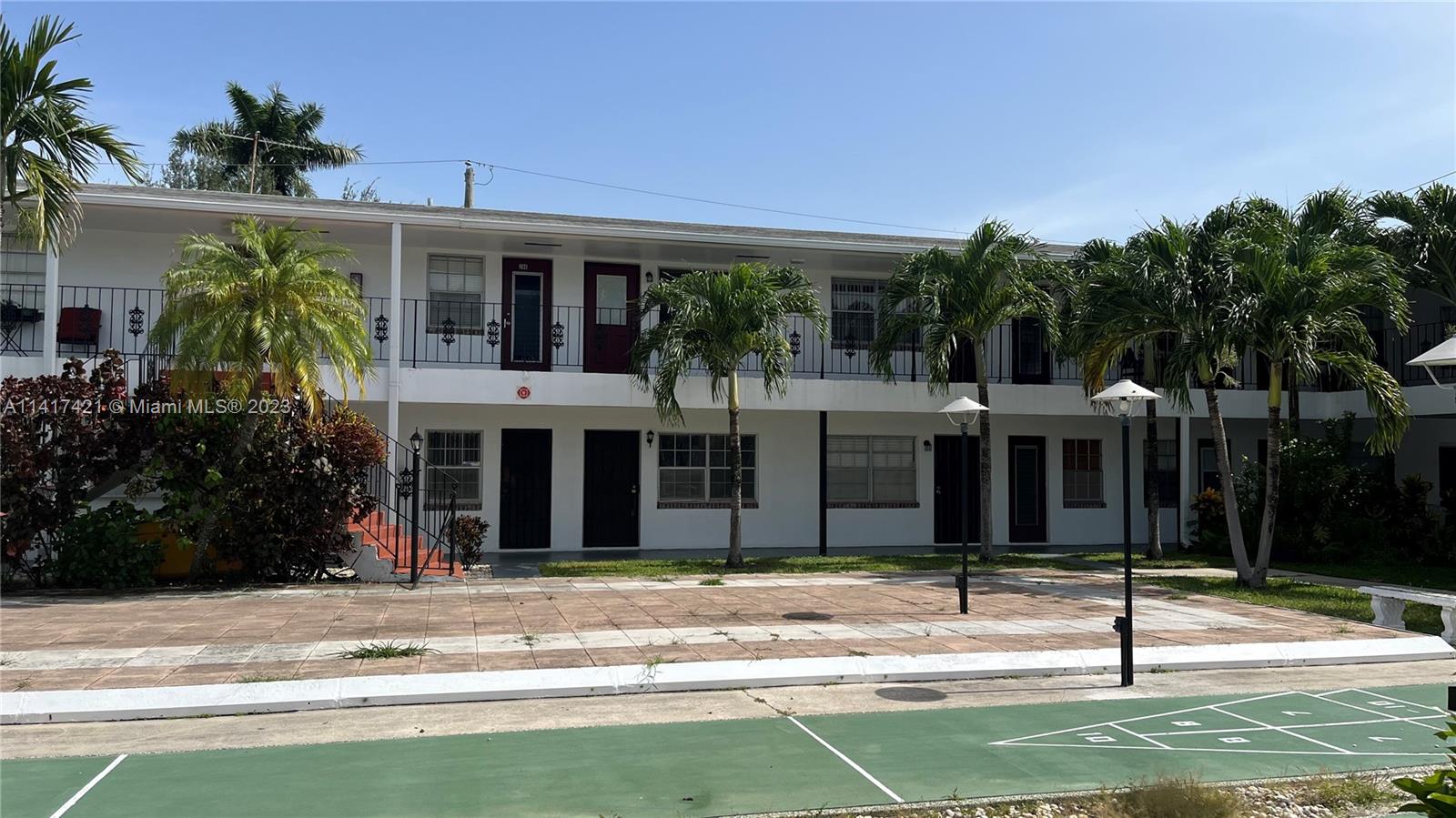 1050 Atlantic Shores Blvd Unit: 205
