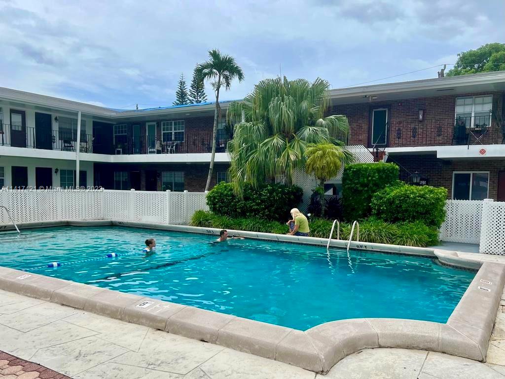 1050 Atlantic Shores Blvd Unit: 205