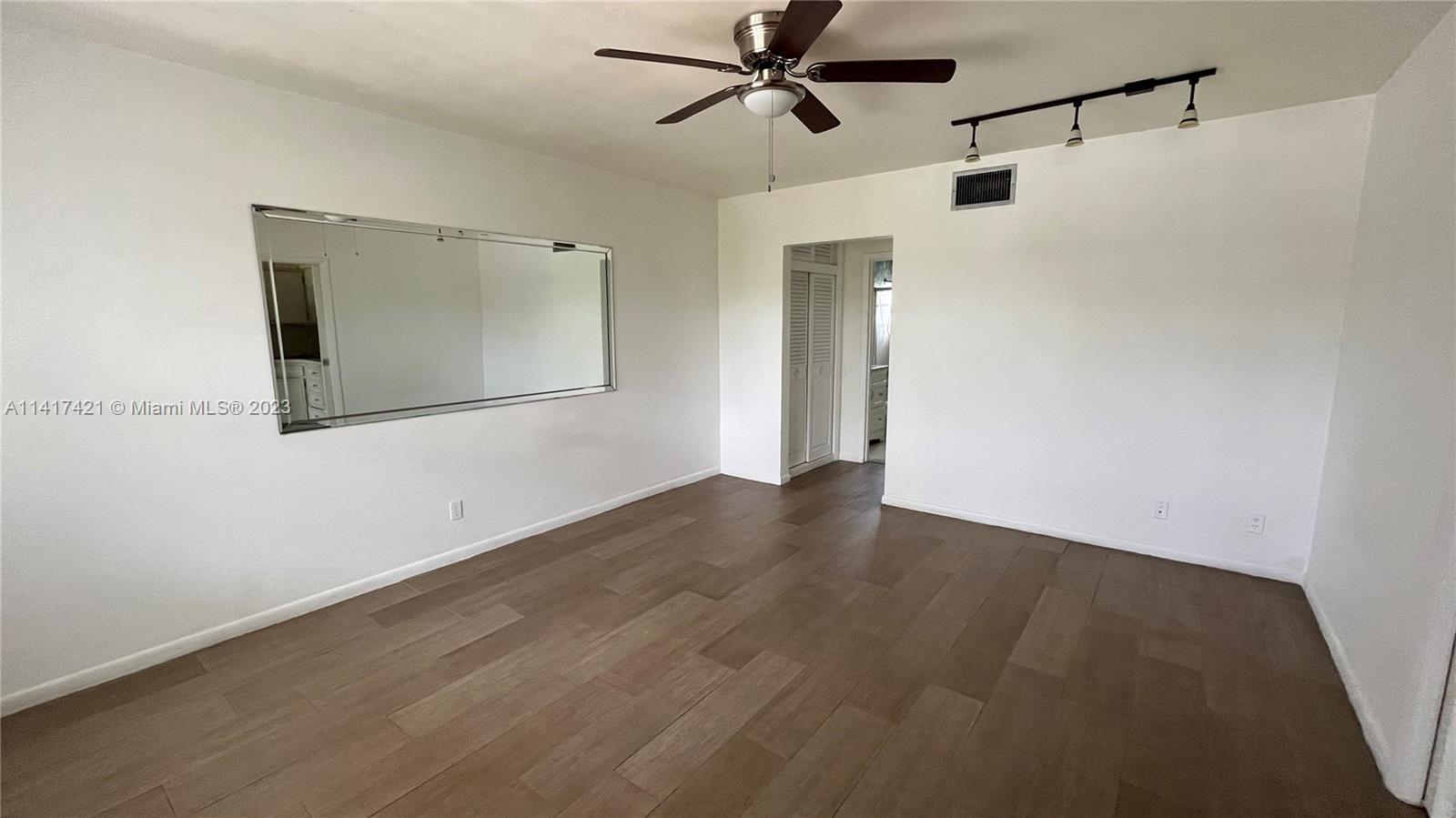 1050 Atlantic Shores Blvd Unit: 205