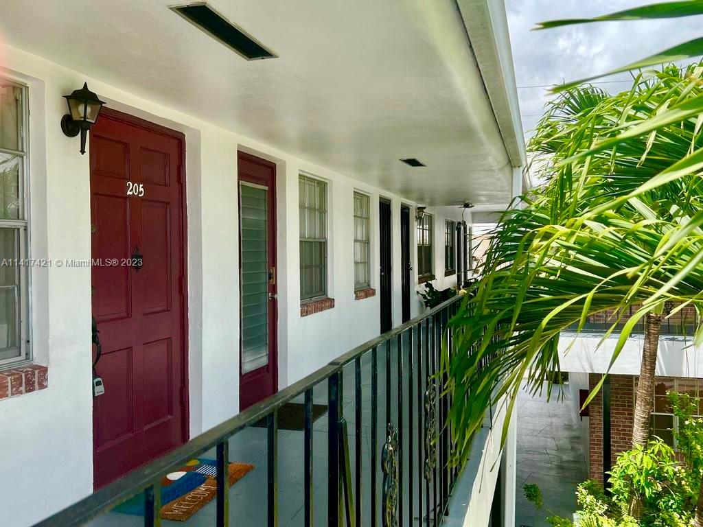 1050 Atlantic Shores Blvd Unit: 205