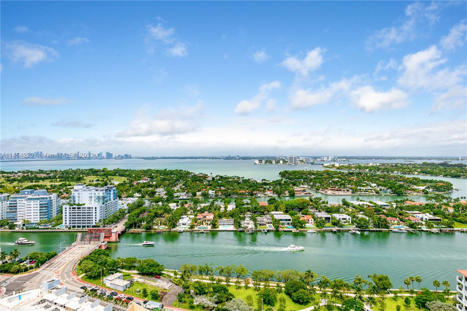 6365 Collins Ave Unit: 3208