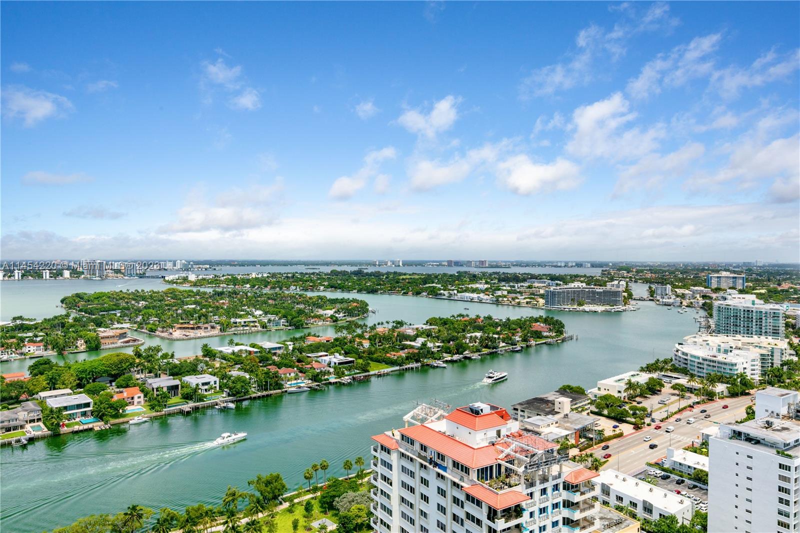 6365 Collins Ave Unit: 3208