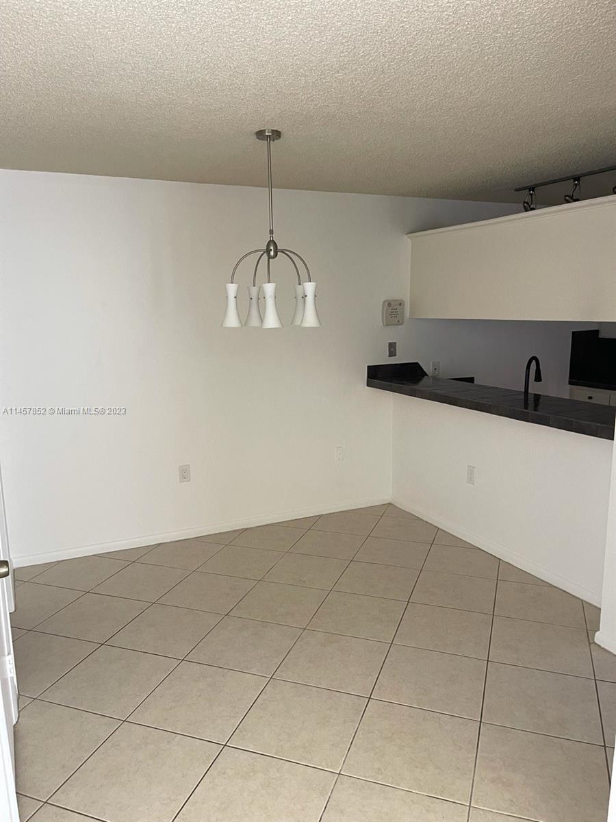 157 Heritage Way Unit: 157