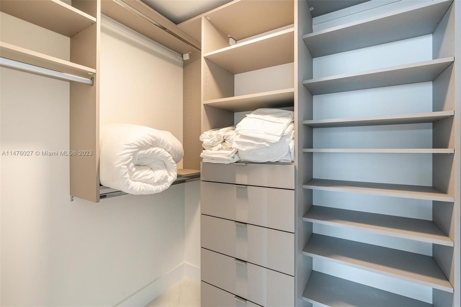 330 Sunny Isles Blvd Unit: 5-1906