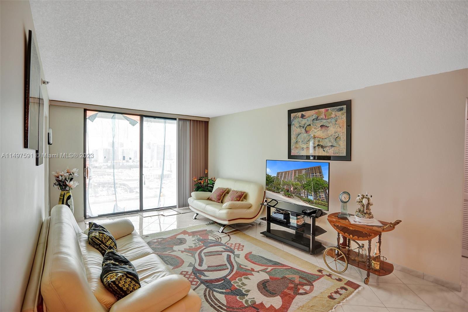 210 174th St Unit: 2302