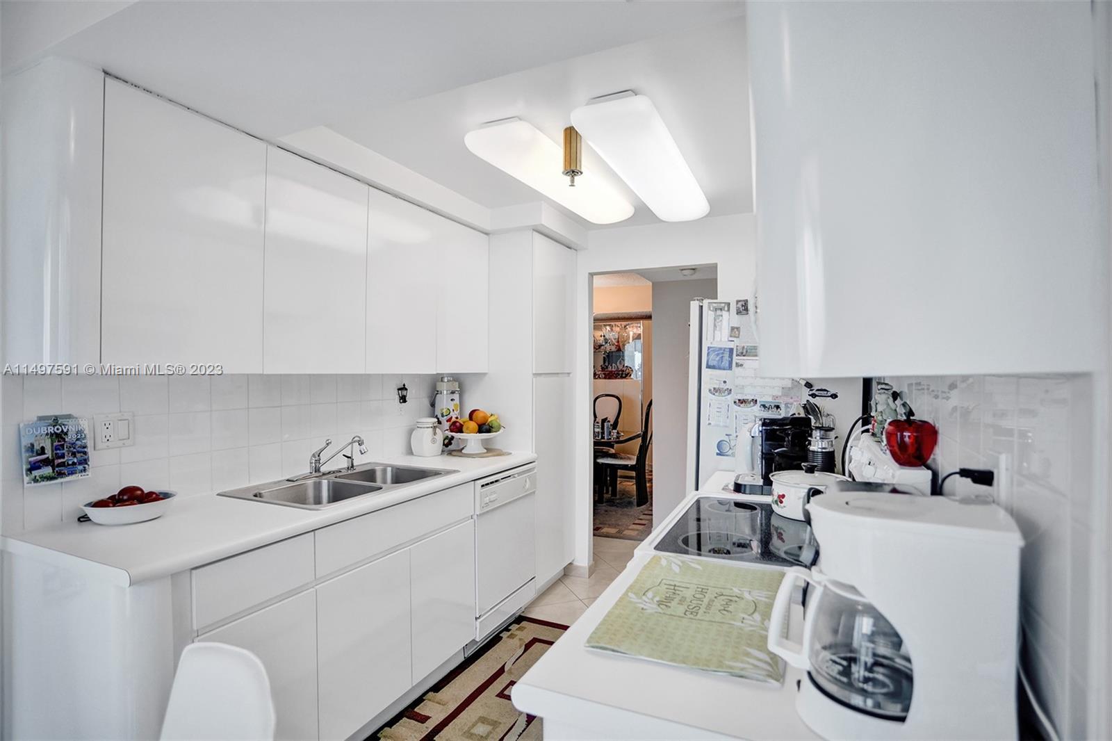 210 174th St Unit: 2302