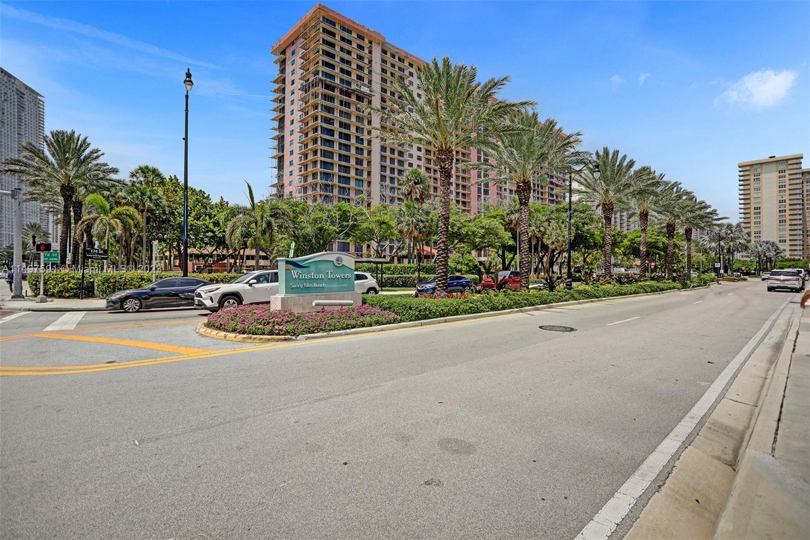 210 174th St Unit: 2302
