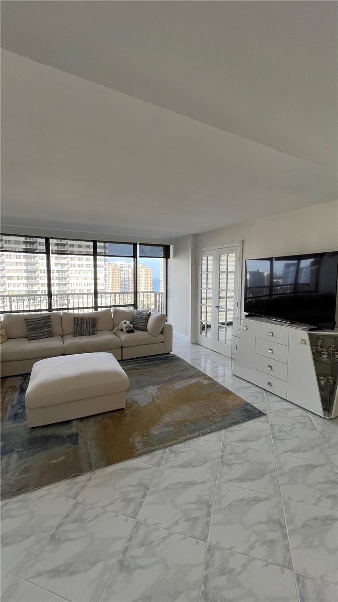 2049 S Ocean Dr Unit: 1508