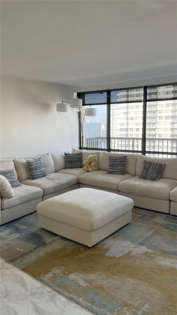 2049 S Ocean Dr Unit: 1508