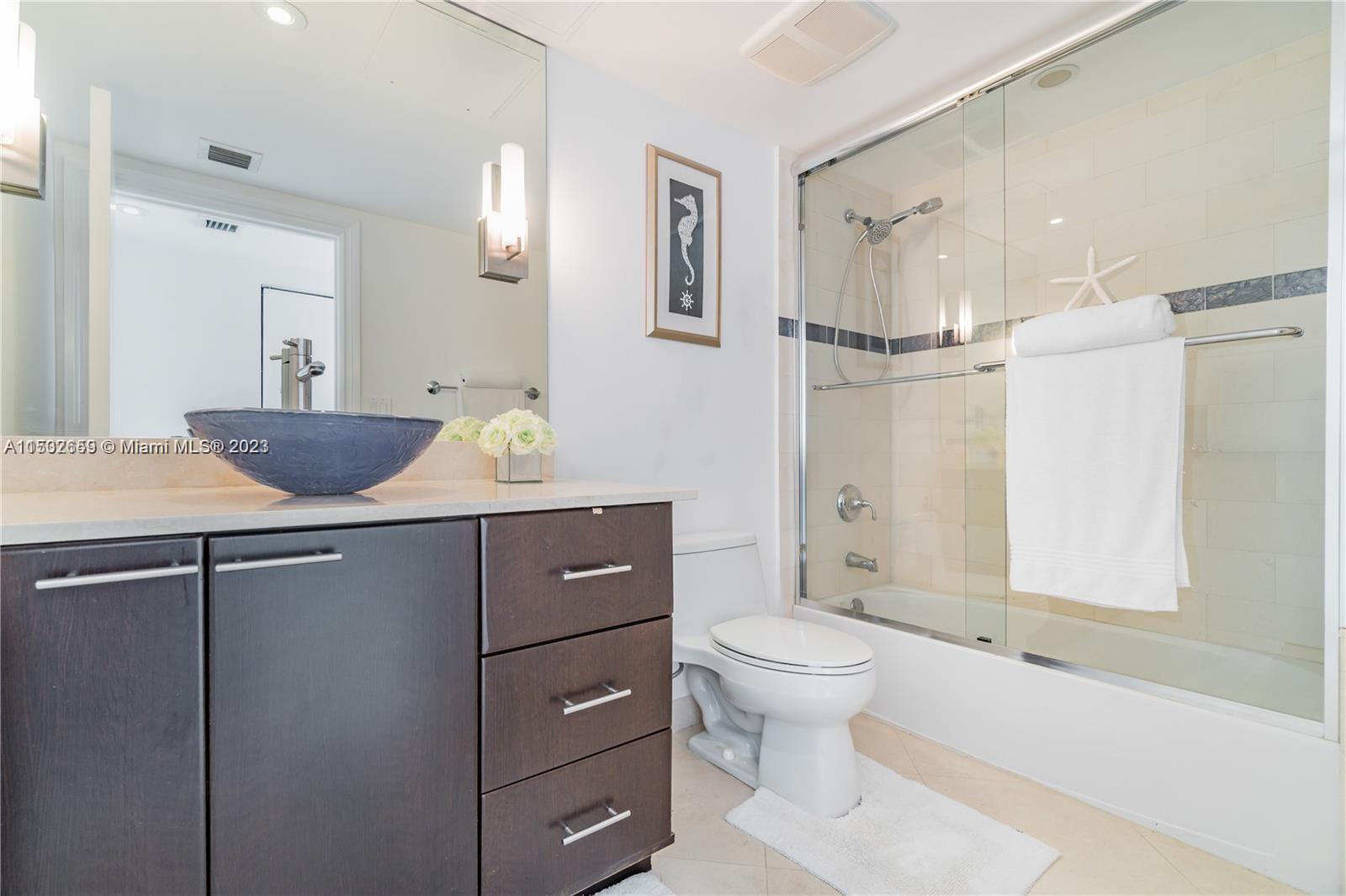 16699 Collins Ave Unit: 2907