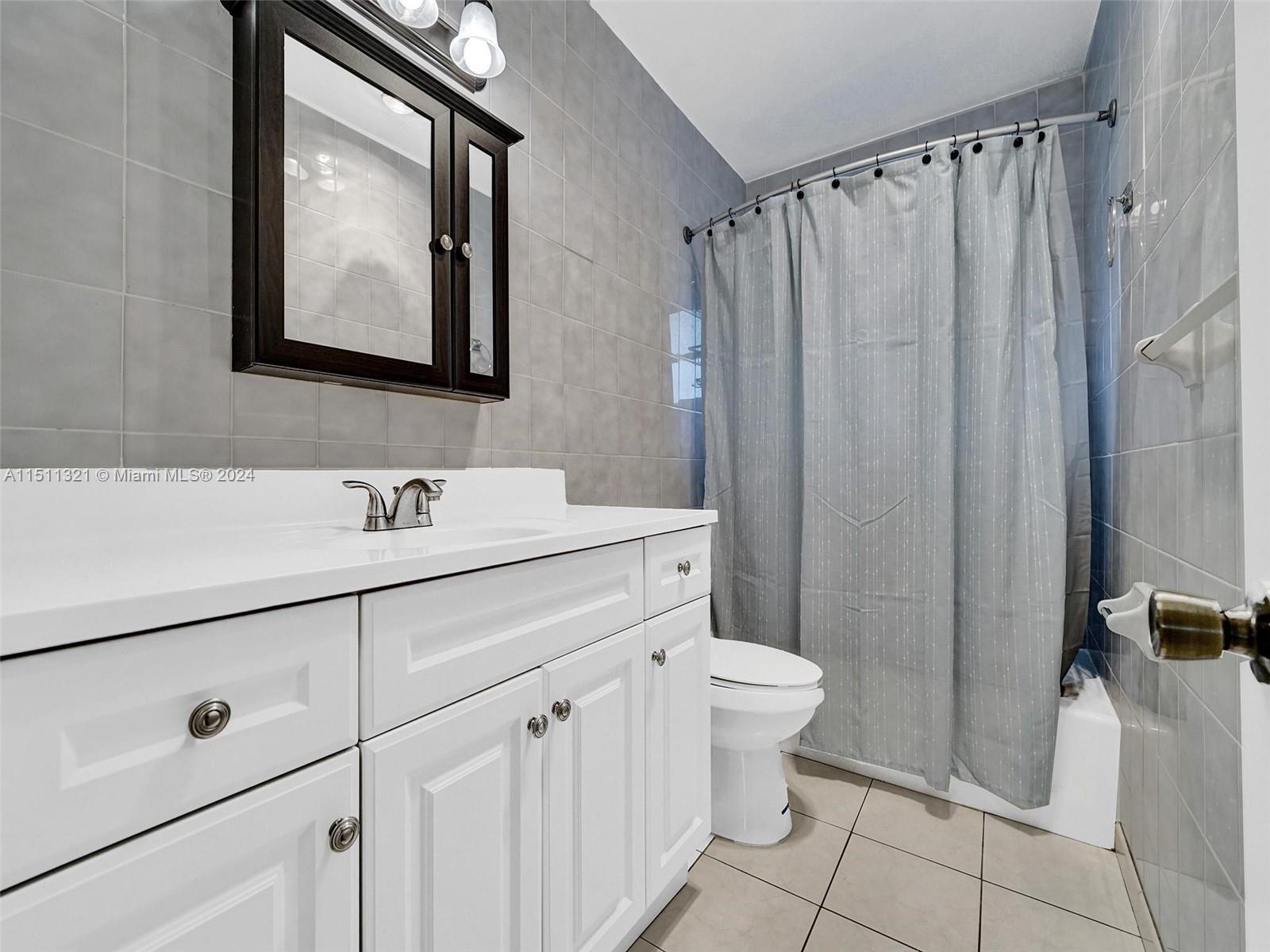 1100 Atlantic Shores Blvd Unit: 406
