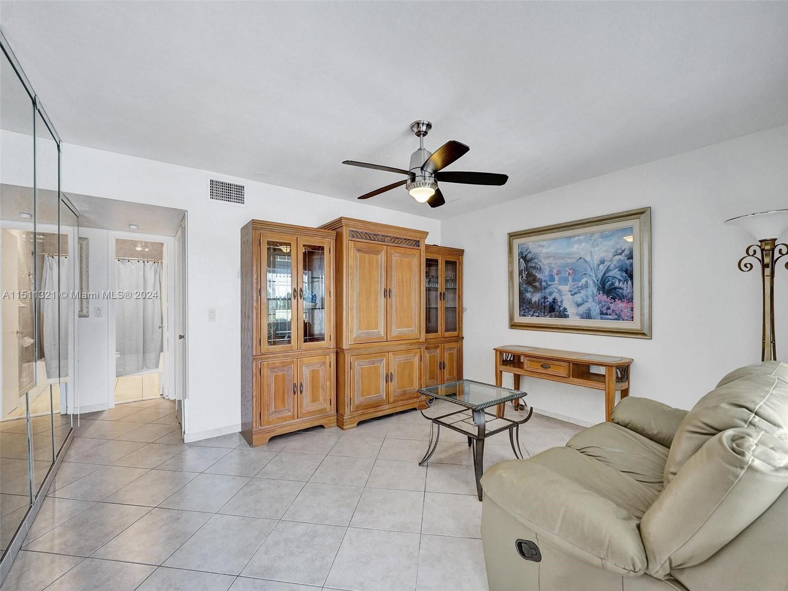 1100 Atlantic Shores Blvd Unit: 406
