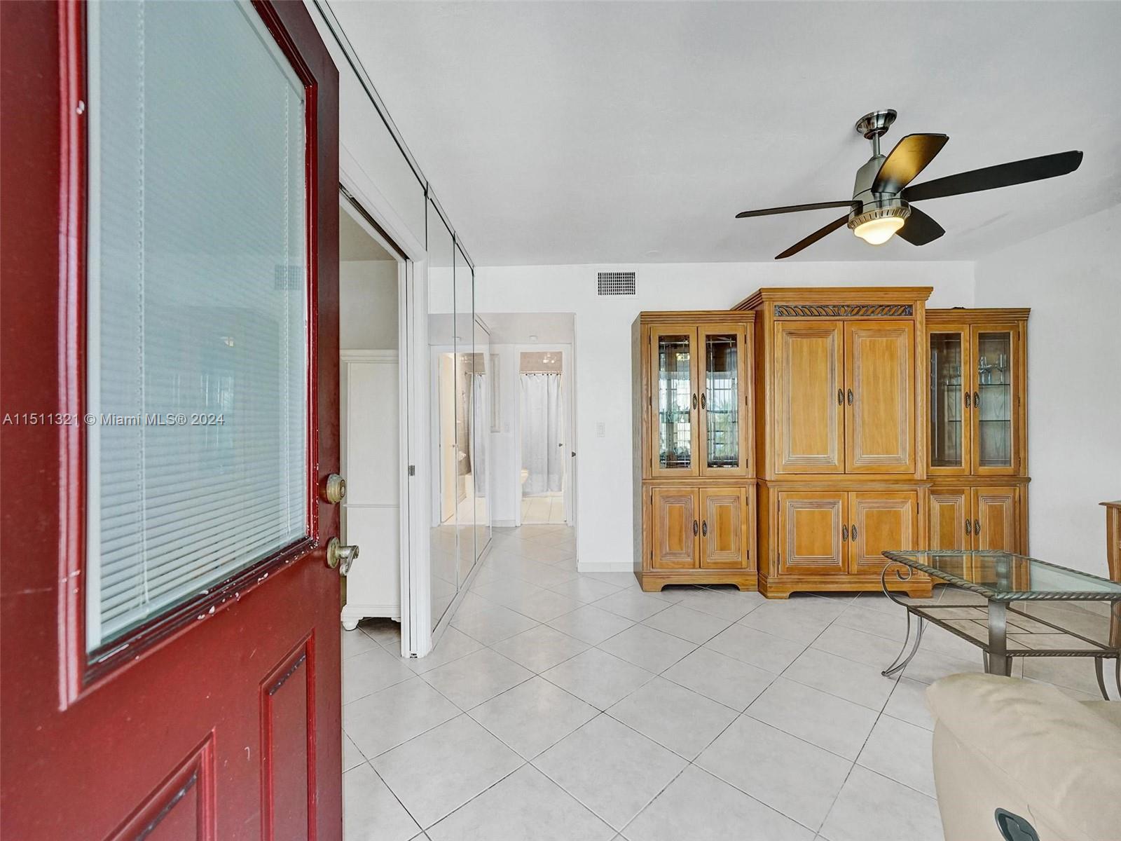 1100 Atlantic Shores Blvd Unit: 406