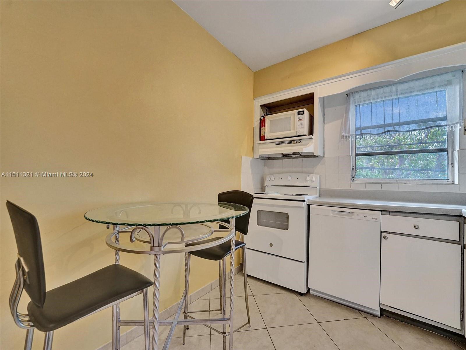 1100 Atlantic Shores Blvd Unit: 406