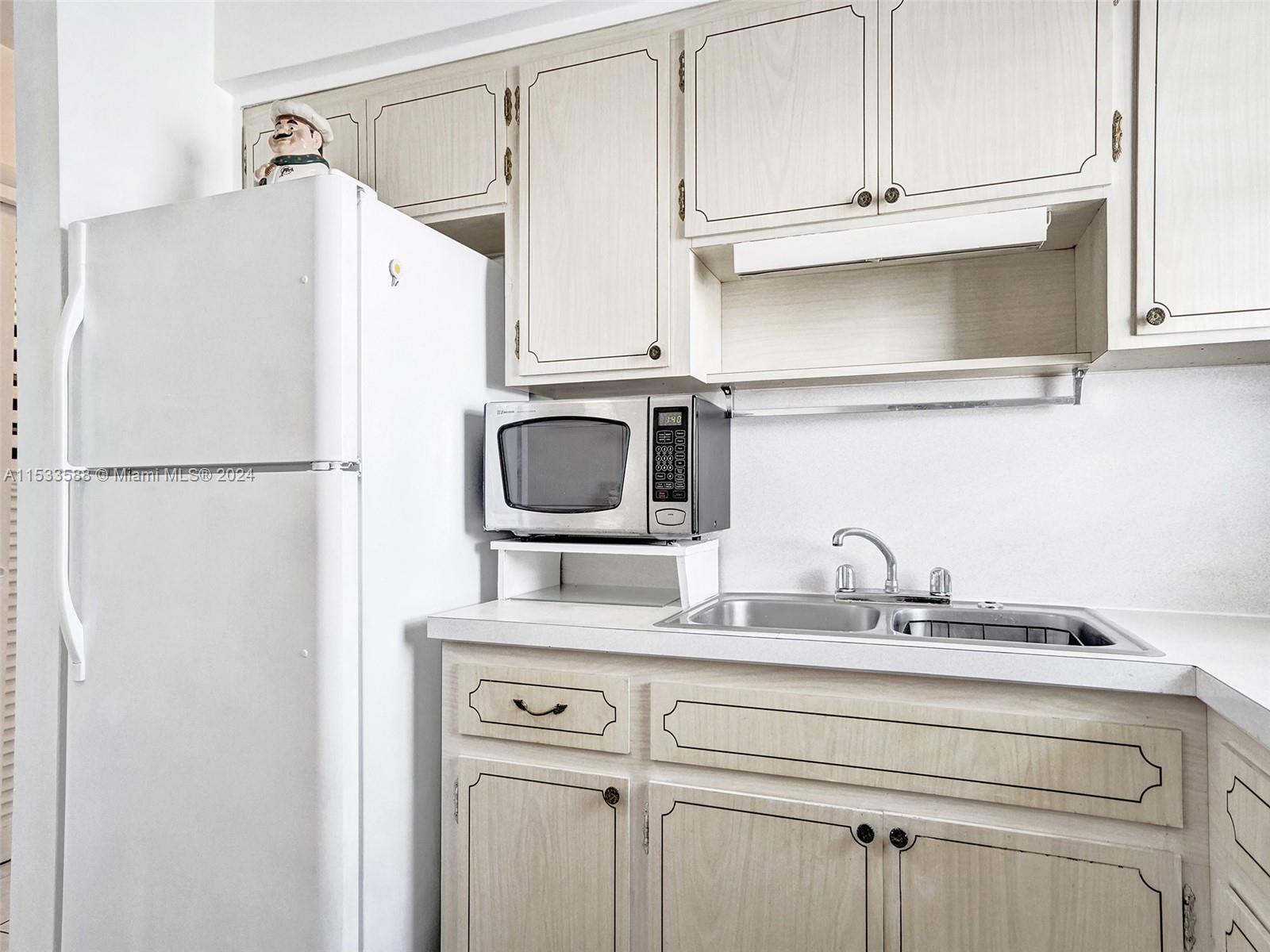 1050 Atlantic Shores Blvd Unit: 110