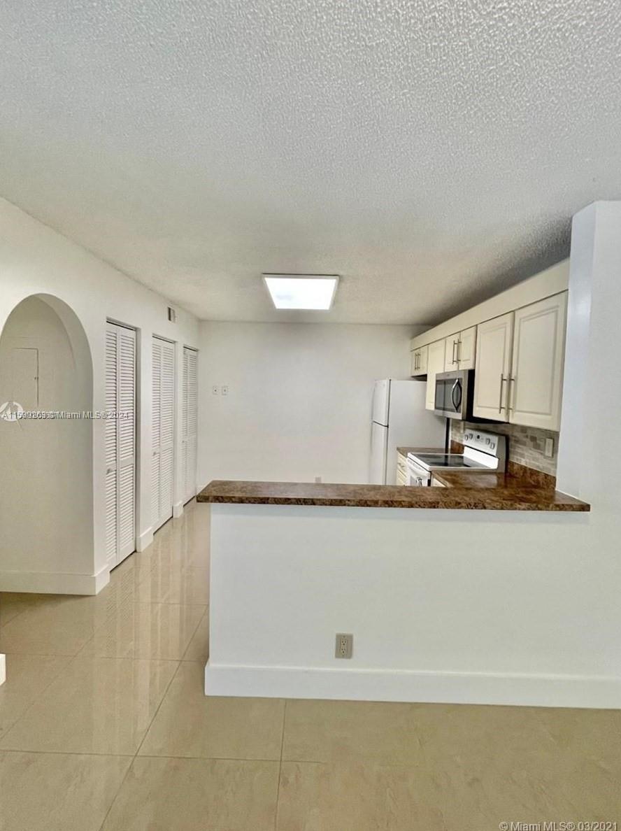 10131 W Sunrise Blvd # 204