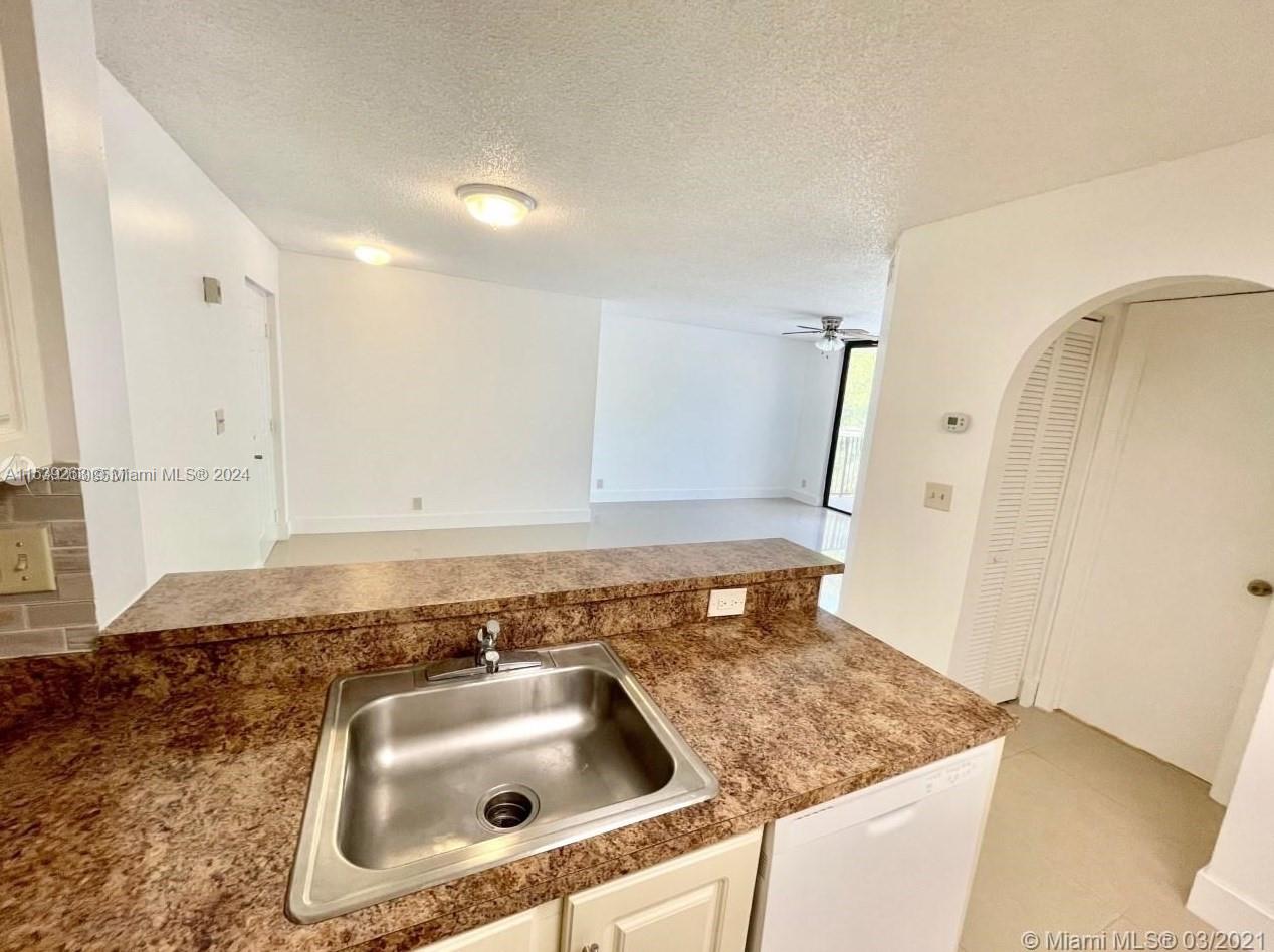 10131 W Sunrise Blvd # 204