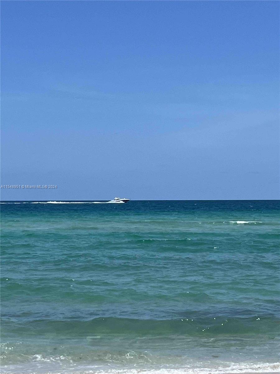 15901 Collins Ave # 2305