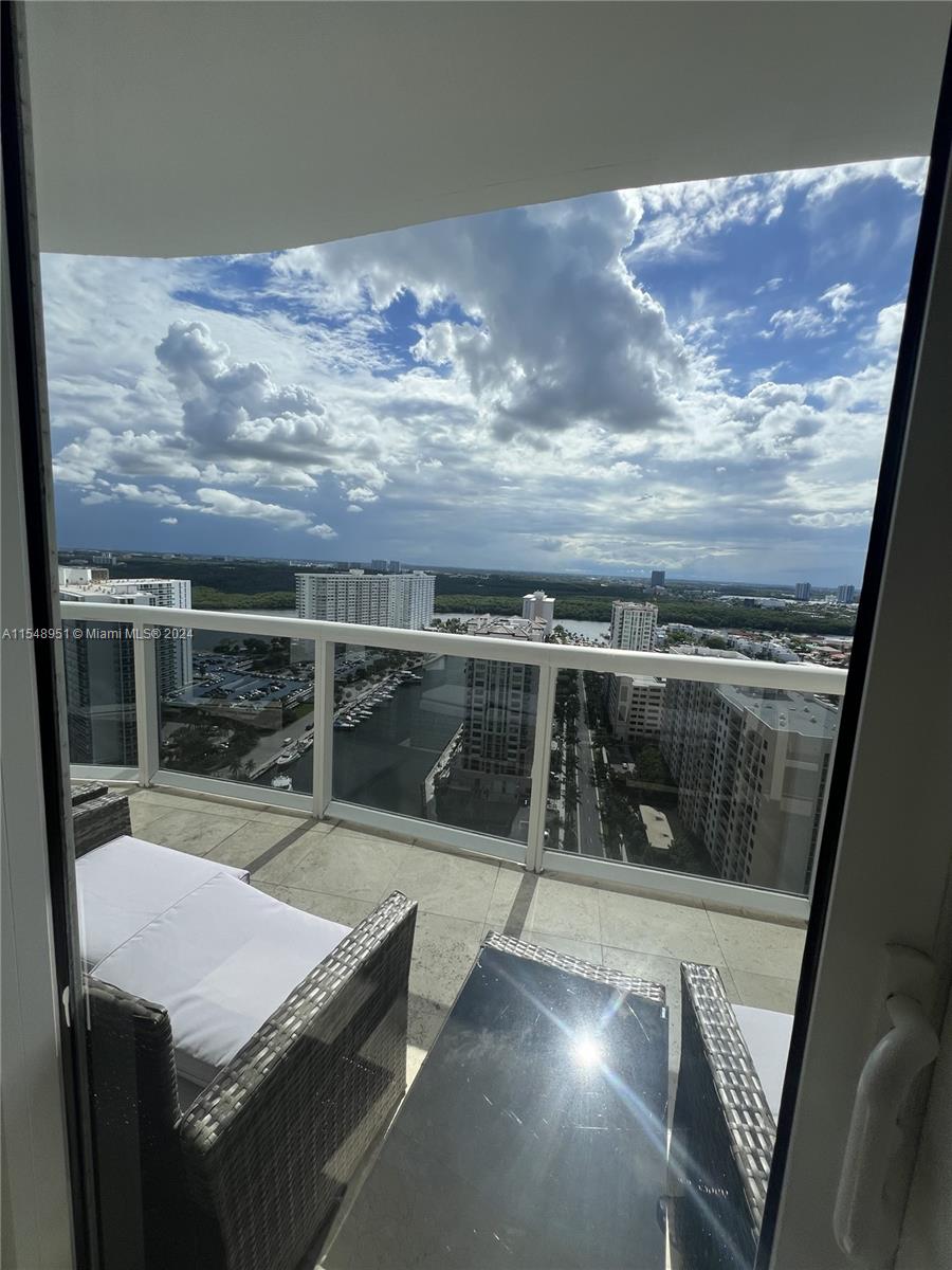 15901 Collins Ave # 2305