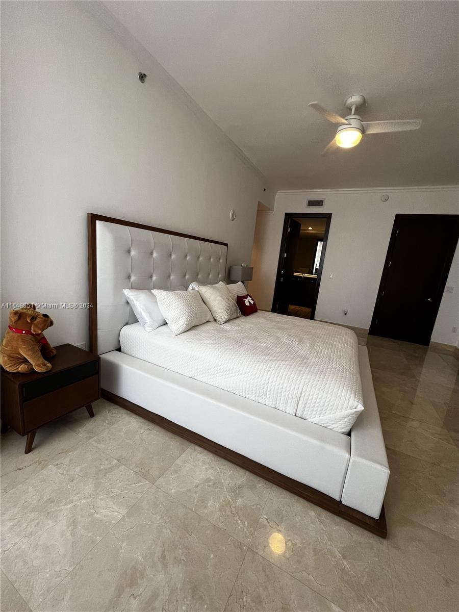 15901 Collins Ave # 2305