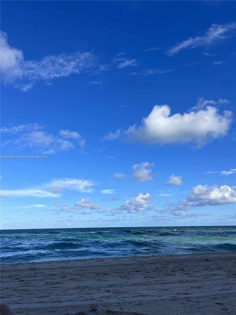 15901 Collins Ave # 2305
