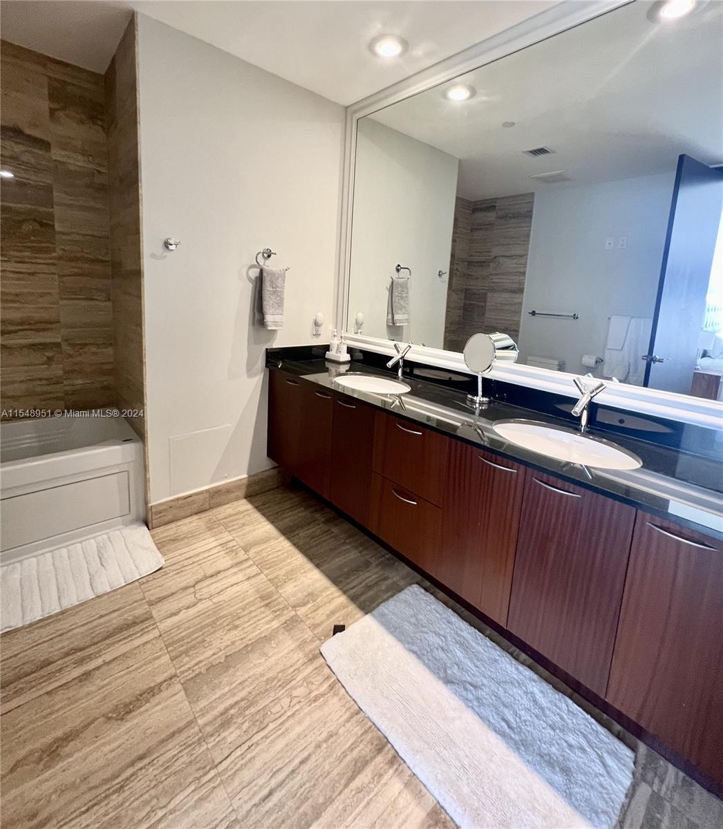 15901 Collins Ave # 2305