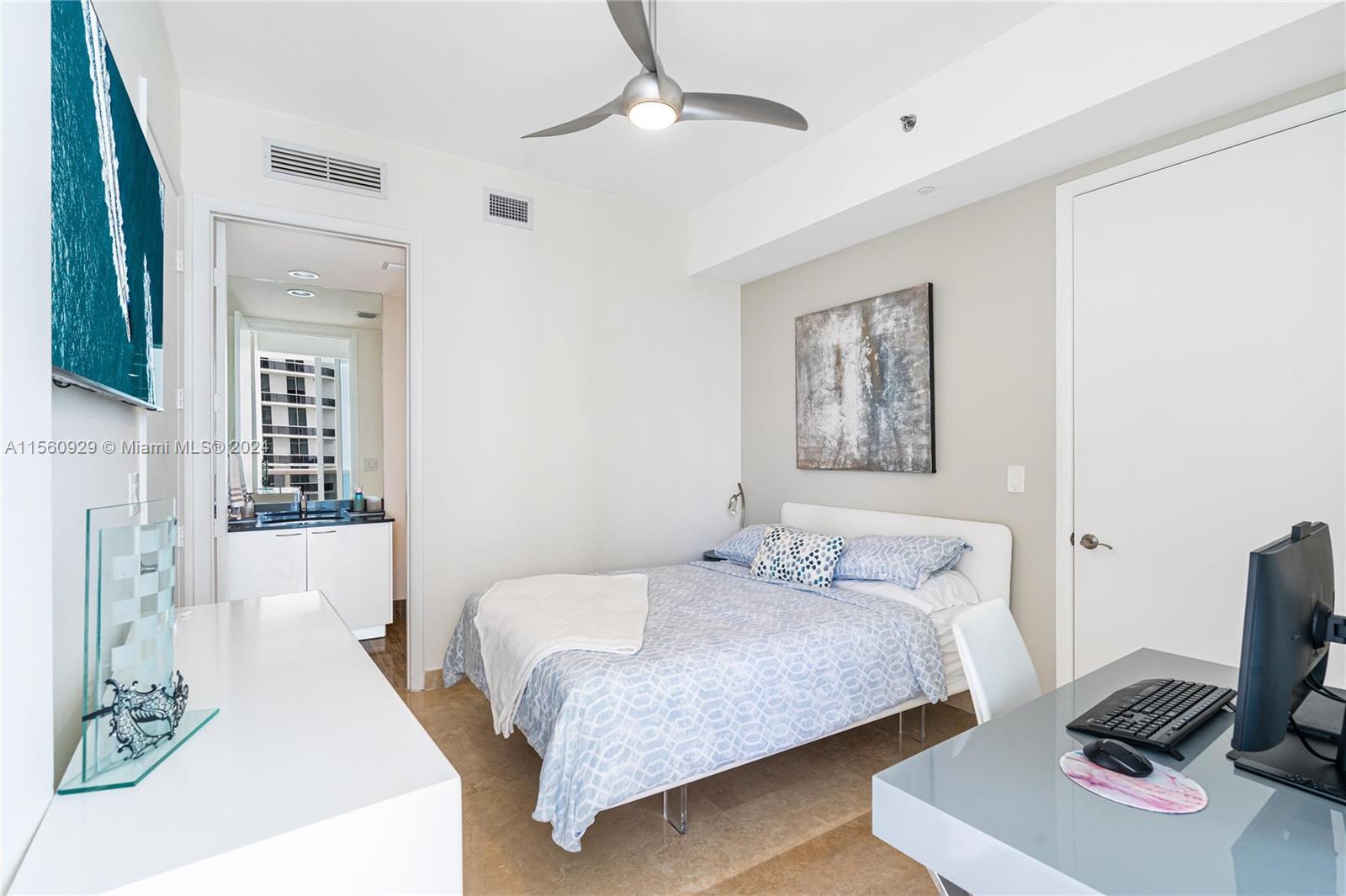 16001 Collins Ave # 3002