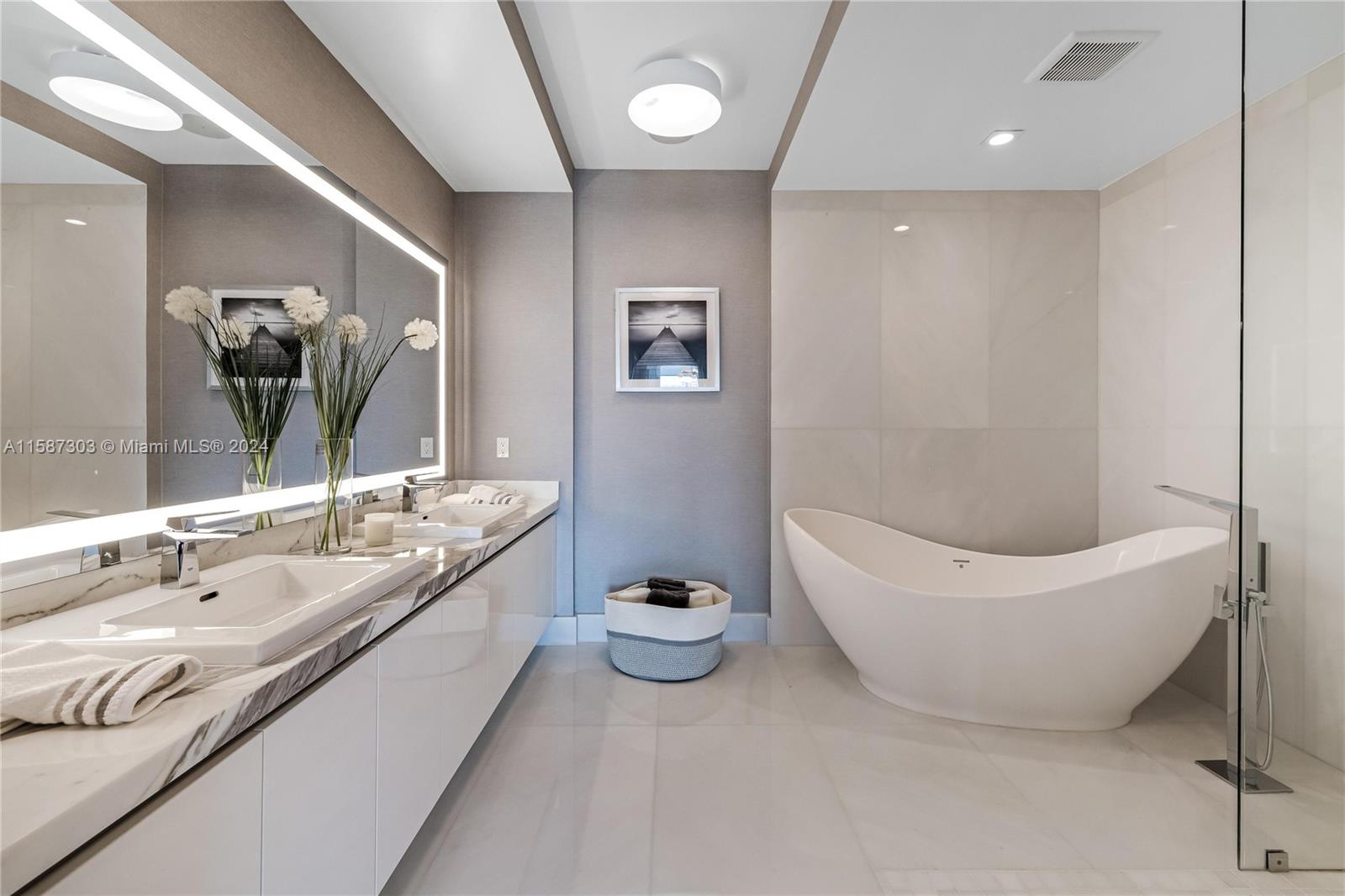 330 Sunny Isles Blvd # 506 Unit: 5-506