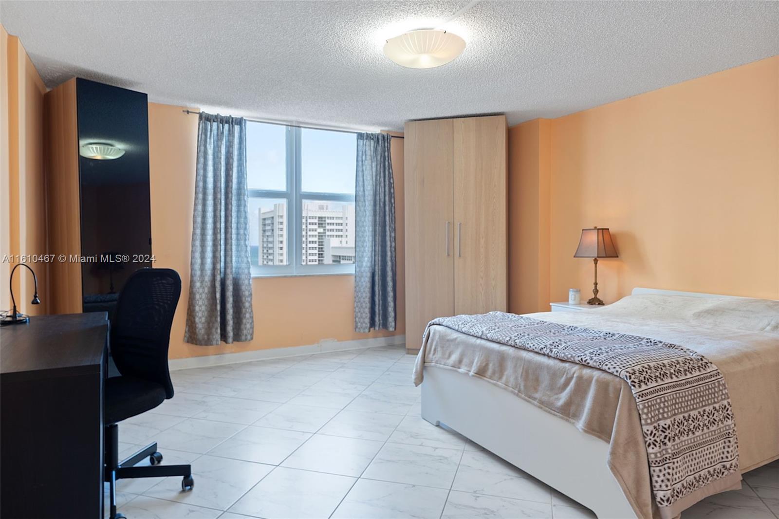 1865 S Ocean Dr # 20N