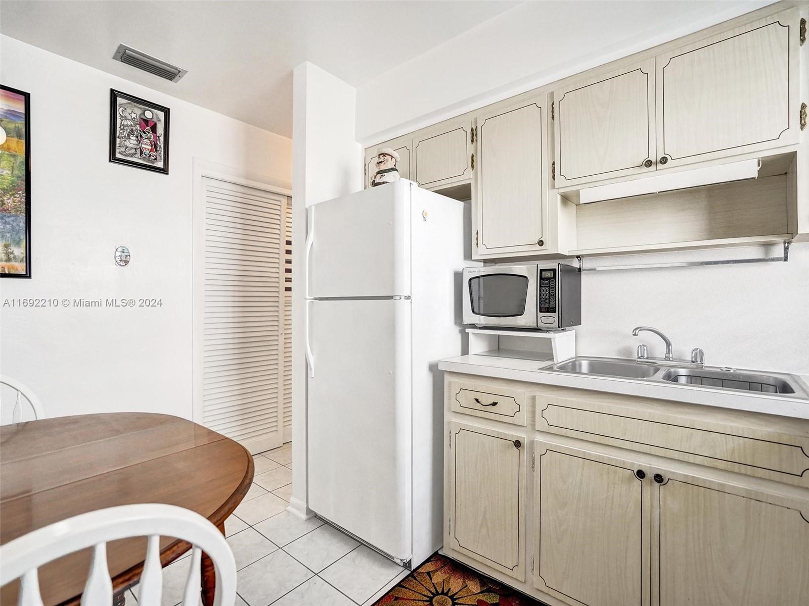 1050 Atlantic Shores Blvd # 110