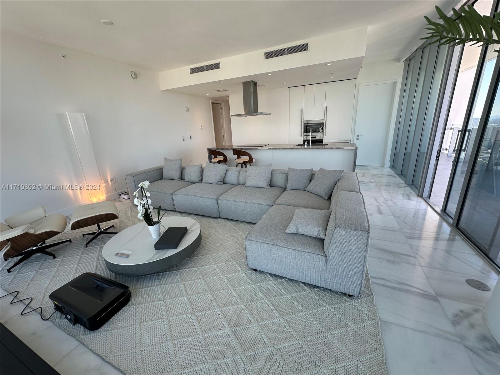 700 NE 26th Ter # 5506, Miami Unit: 5506