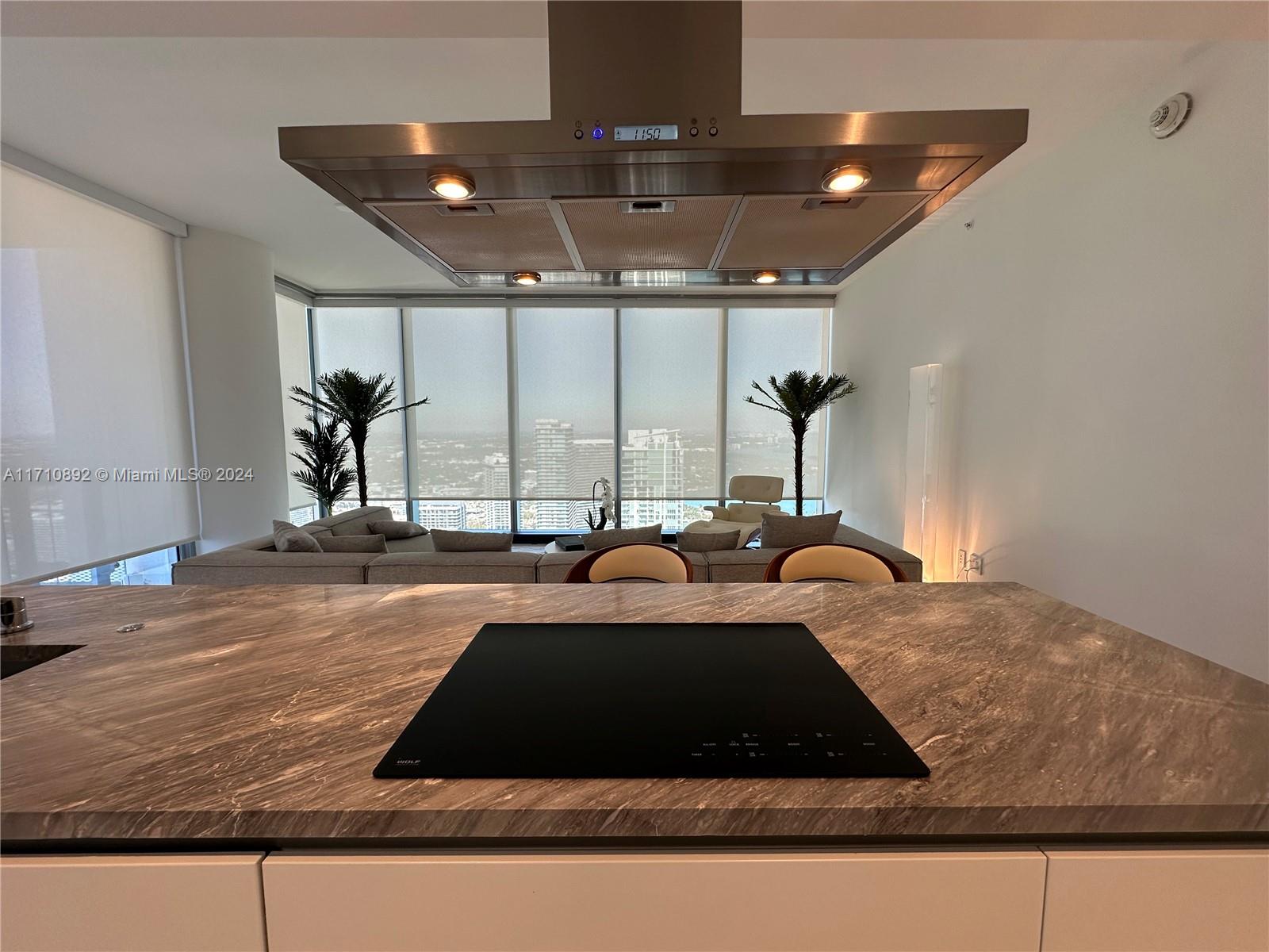 700 NE 26th Ter # 5506, Miami Unit: 5506