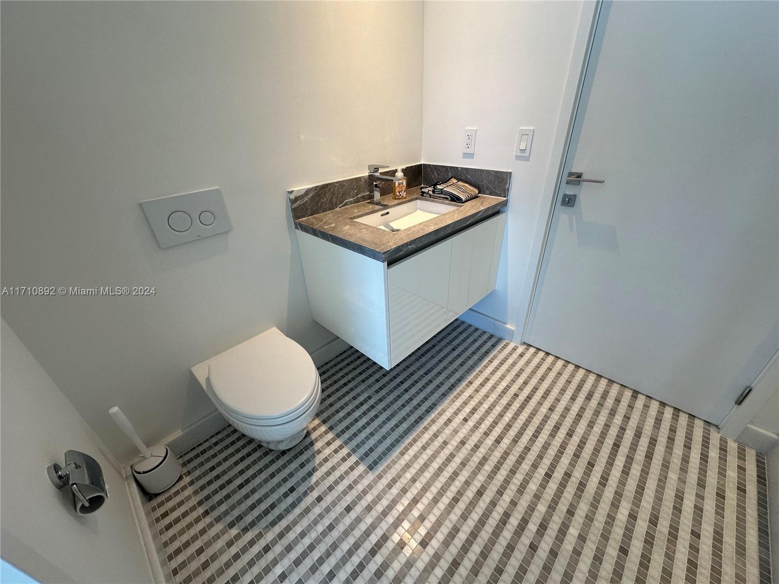 700 NE 26th Ter # 5506, Miami Unit: 5506