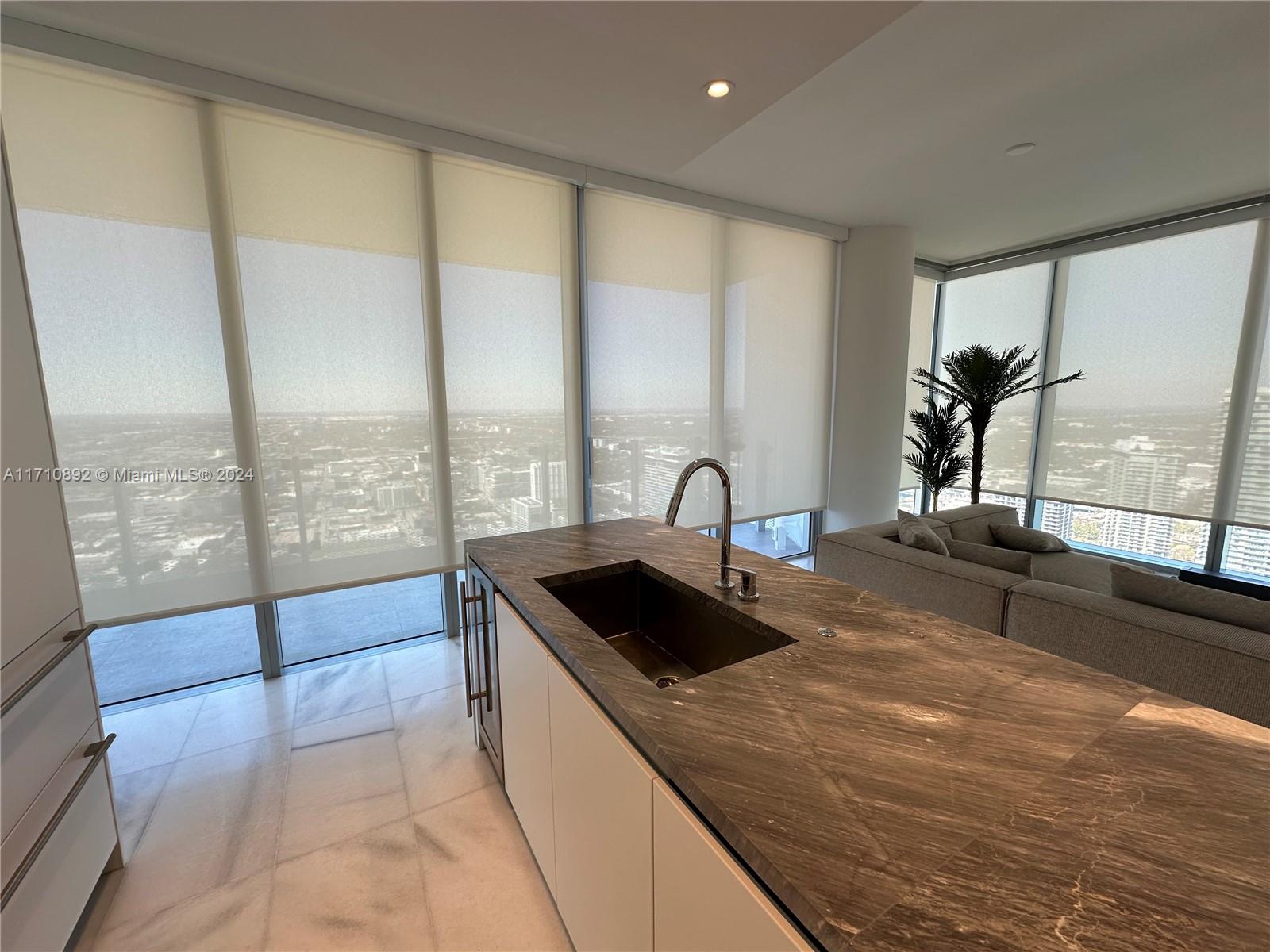 700 NE 26th Ter # 5506, Miami Unit: 5506