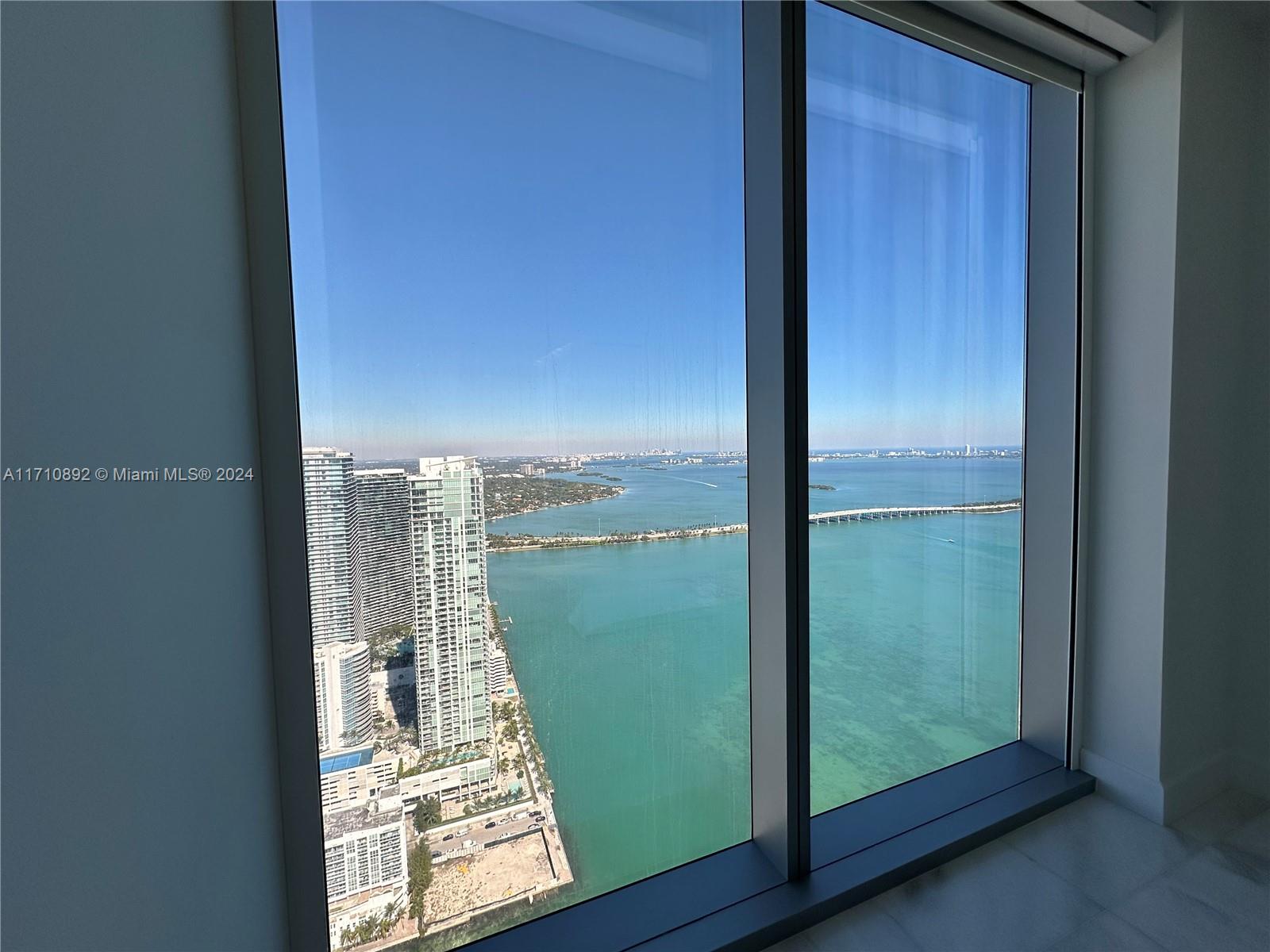 700 NE 26th Ter # 5506, Miami Unit: 5506