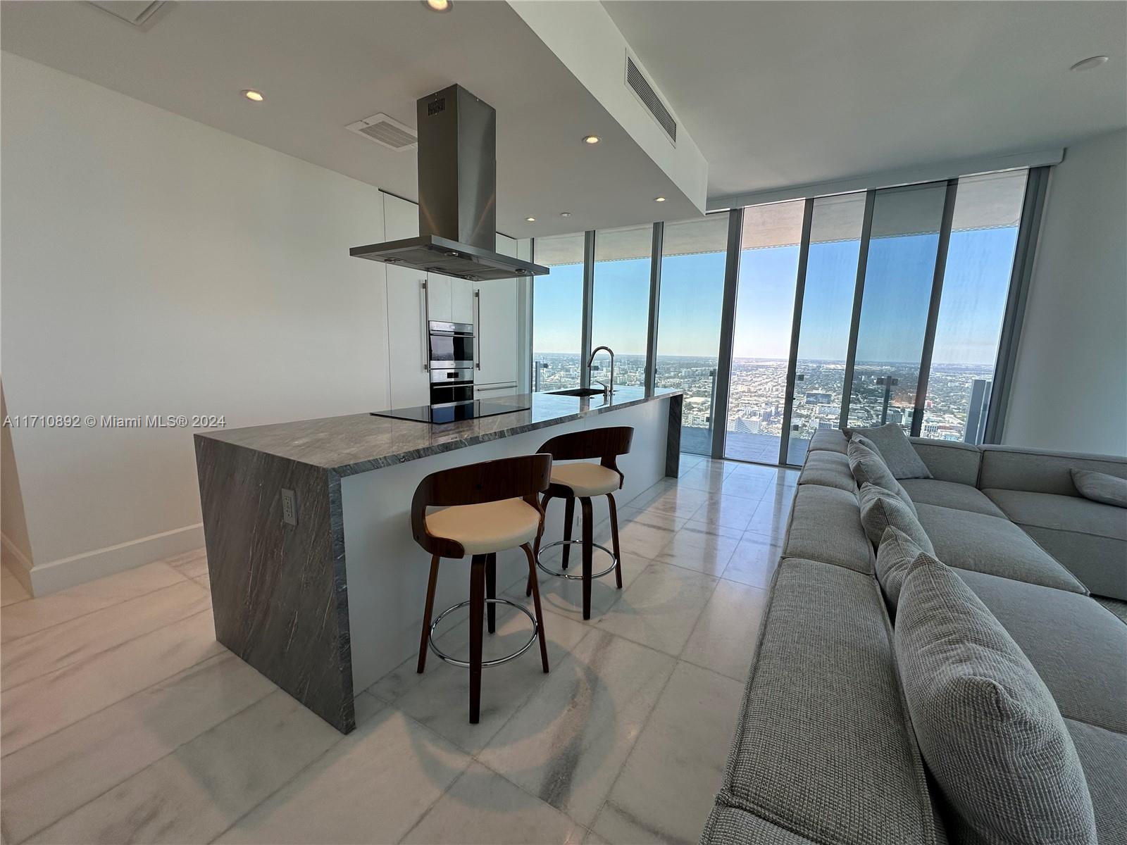 700 NE 26th Ter # 5506, Miami Unit: 5506