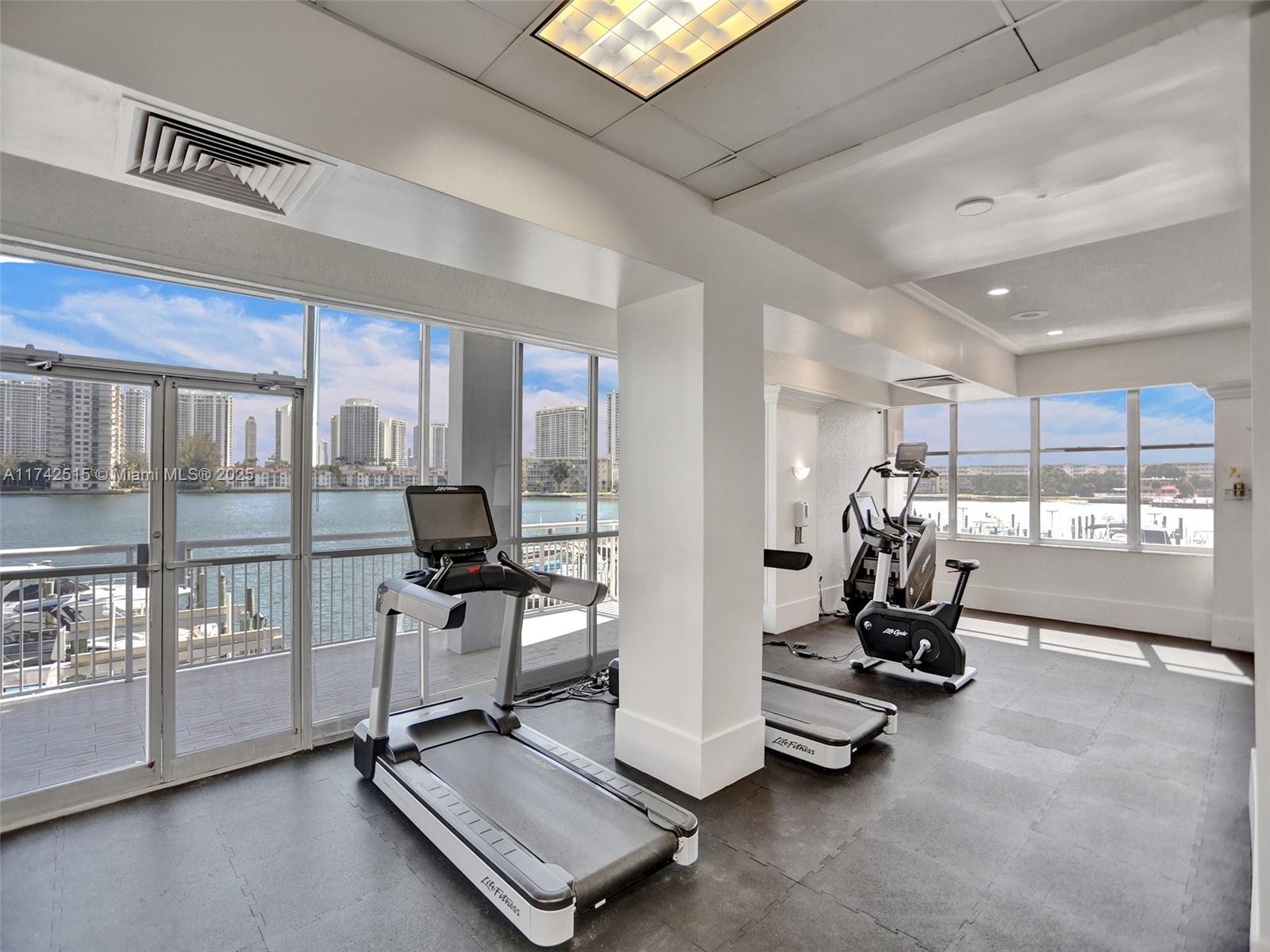 18011 Biscayne Blvd # 1904
