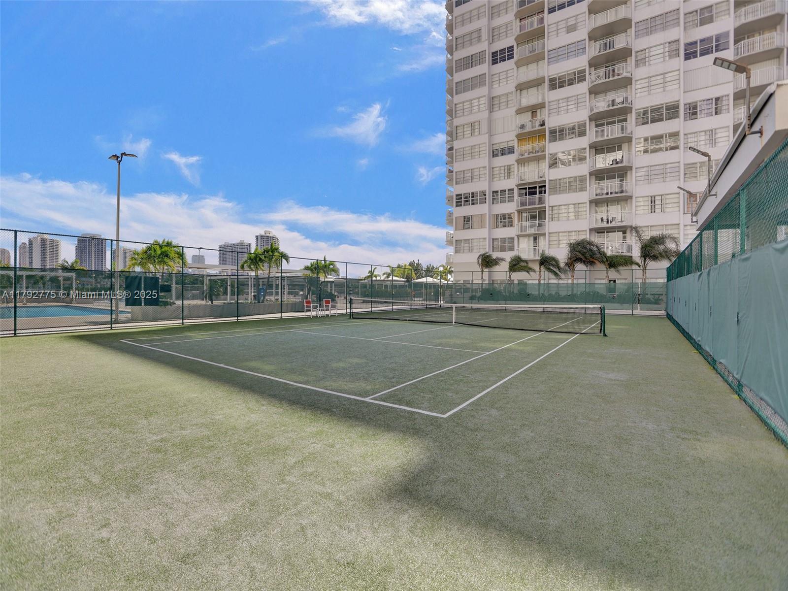 18011 Biscayne Blvd # 1904