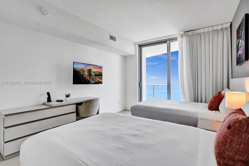 4111 S Ocean Dr # 2803