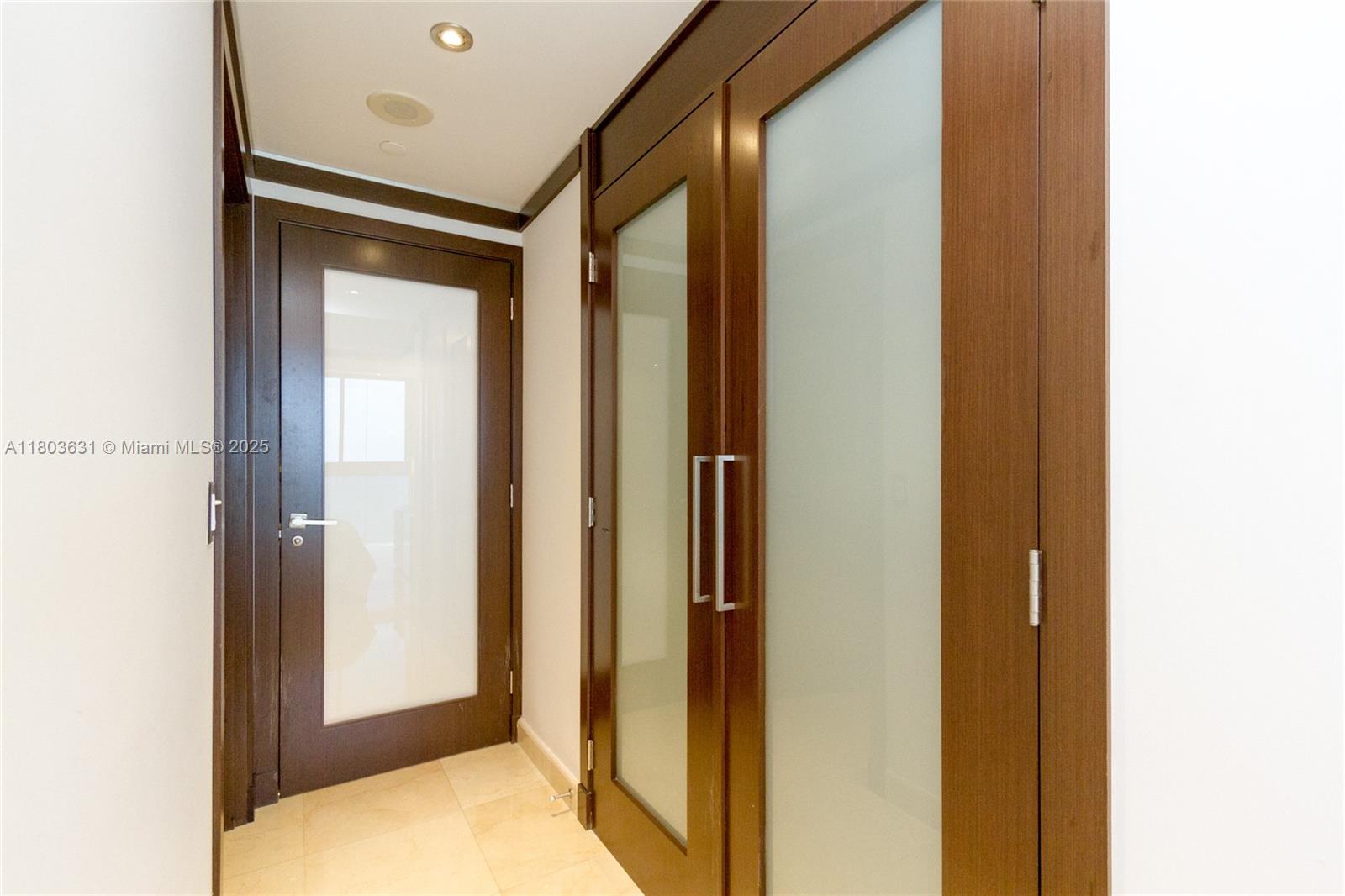 4775 Collins Ave # 1201