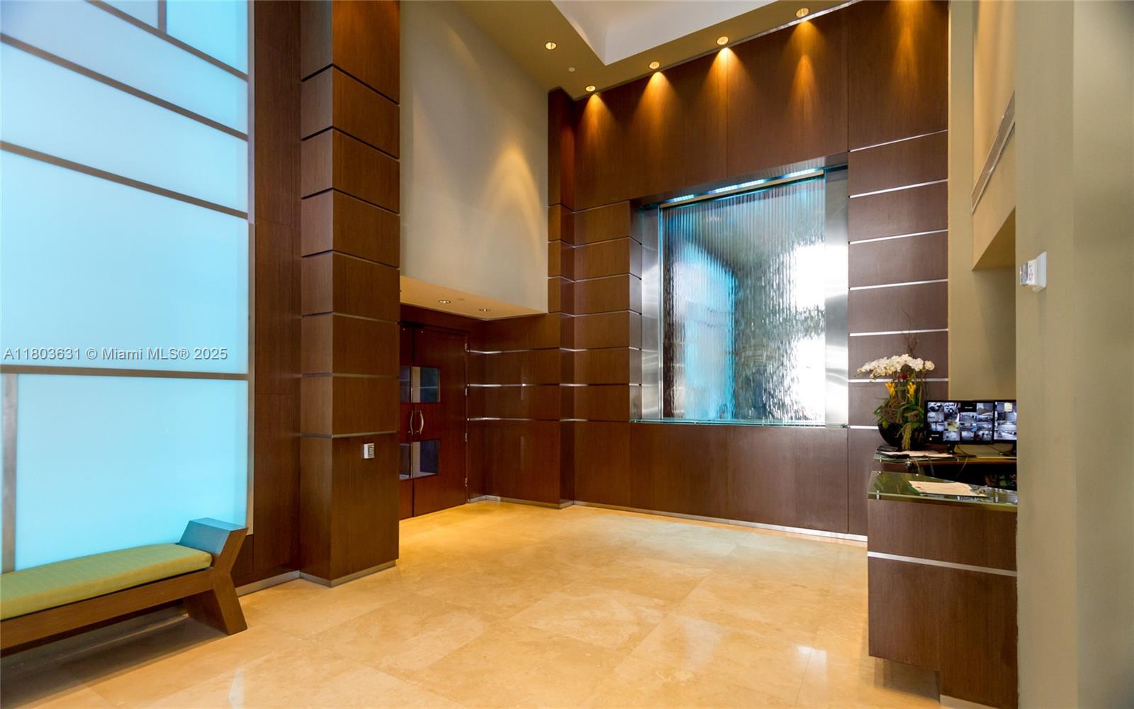 4775 Collins Ave # 1201