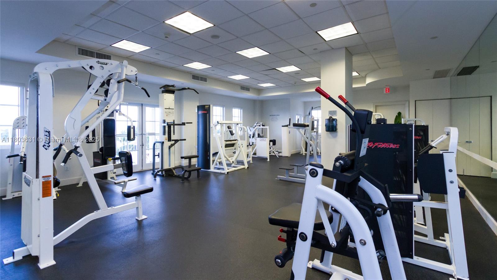 4775 Collins Ave # 1201