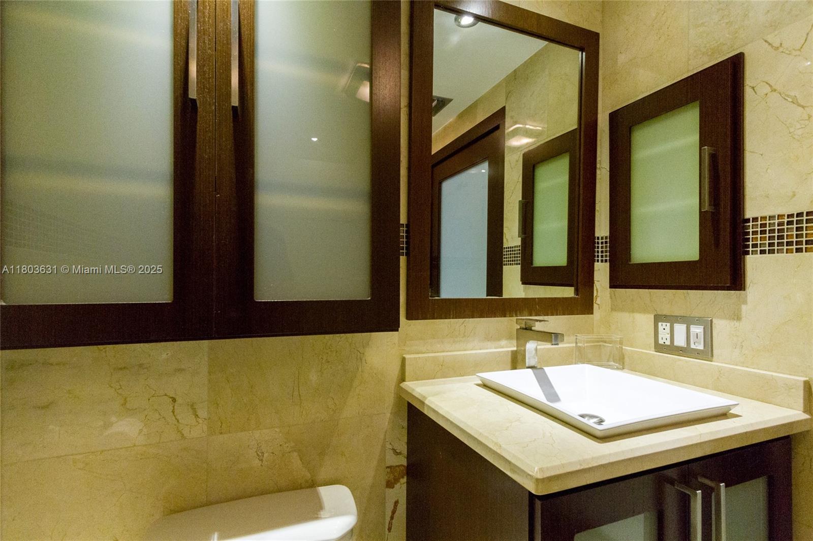 4775 Collins Ave # 1201