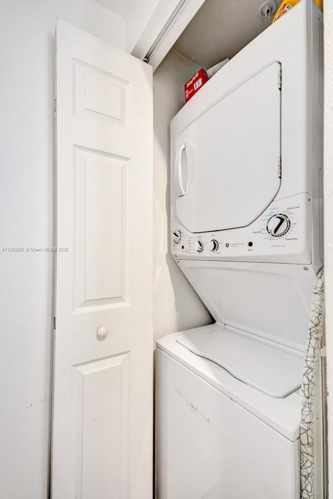 17100 N Bay Rd # 1511