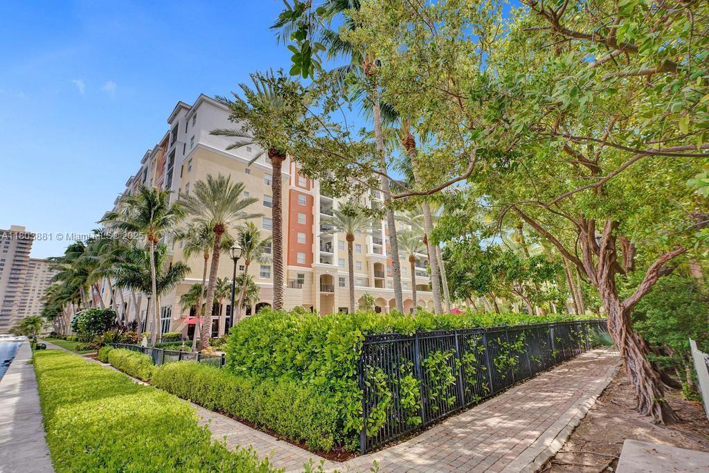 17100 N Bay Rd # 1511