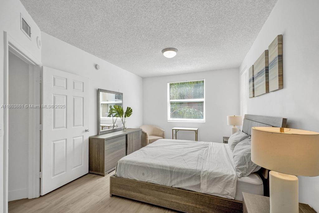 17100 N Bay Rd # 1511