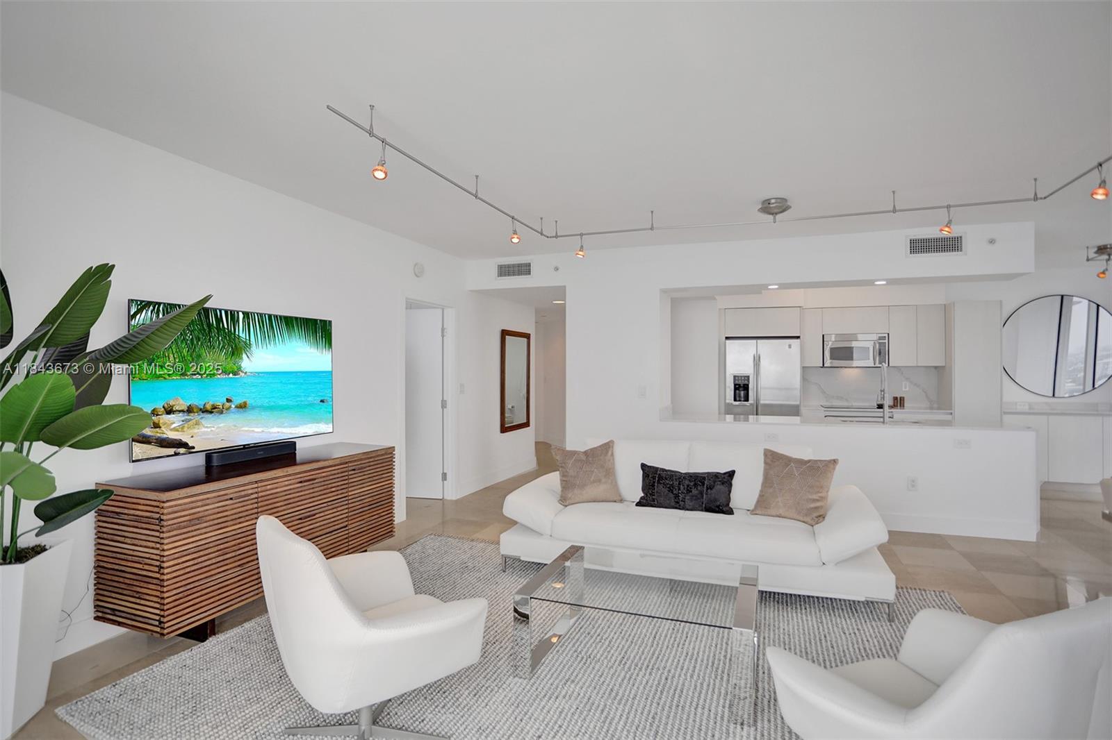 6365 Collins Ave # 3208